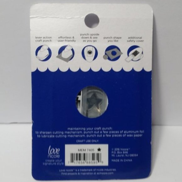 Lever Action Craft Paper Punch Small Star - Picture 6 of 8